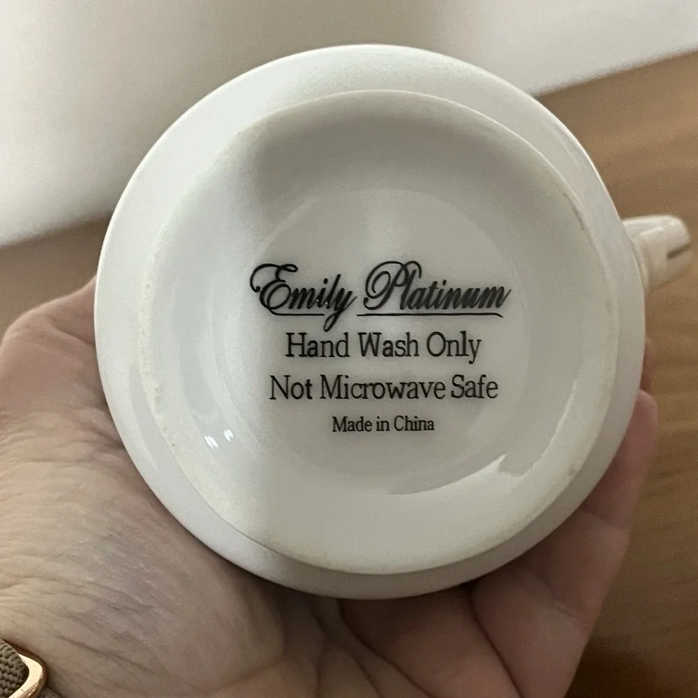 Emily Platinum emily platinum